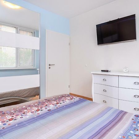 Comfortable One Bedroom Apartment In A Lively Area | Zona B5 | Russian Square Sofia Exterior photo